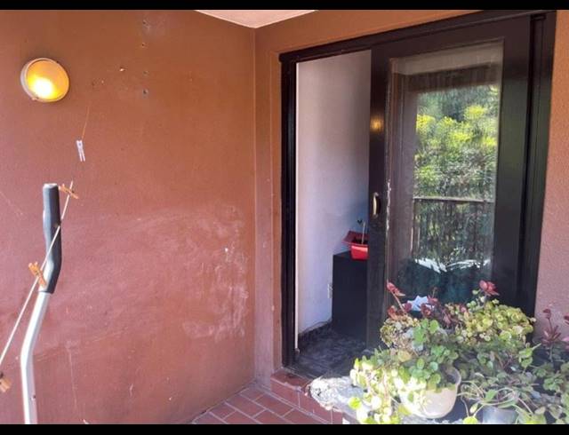 3 BEDROOM TOWNHOUSE FOR SALE IN WINCHESTER HILLS